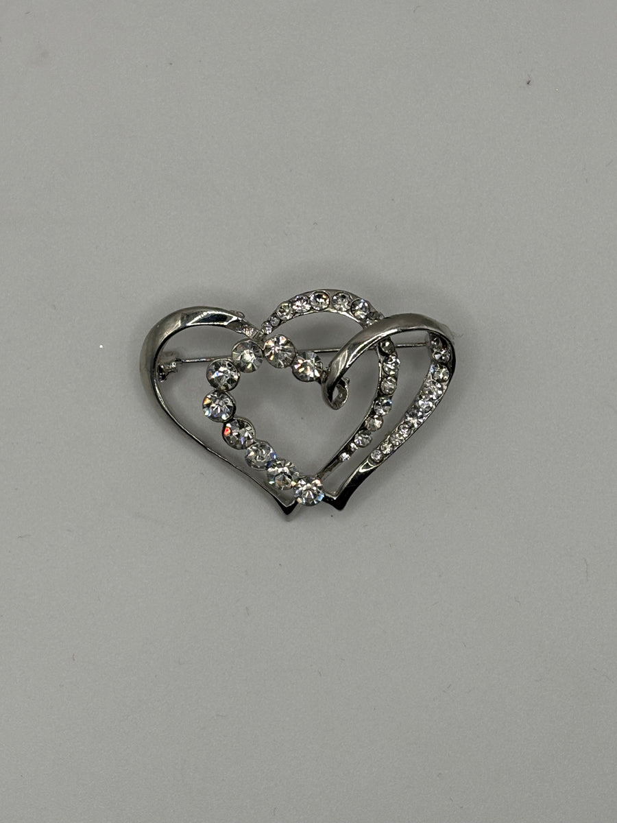 Silver-Tone Interlocking Hearts Brooch | Crystal Double Heart Love Pin – silver metal fashion jewelry, main product image, Petit Détail