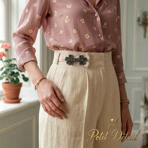Clover Waist Buckle Petit Détail Lebanon
