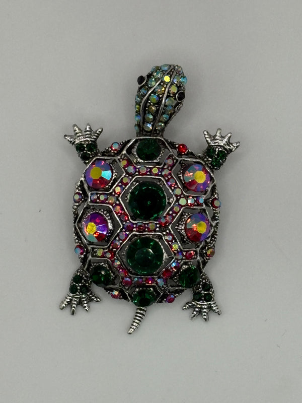 Vintage-Style Jeweled Turtle Brooch | Silver-Tone Crystal Tortoise Pin – geometric metal fashion jewelry, main product image, Petit Détail