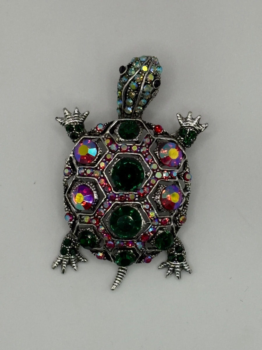 Vintage-Style Jeweled Turtle Brooch | Silver-Tone Crystal Tortoise Pin – geometric metal fashion jewelry, main product image, Petit Détail