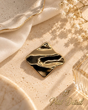 Sculptural Wave Gold Brooch