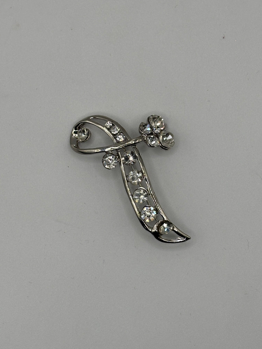 Silver-Tone Crystal Ribbon Curve Brooch | Modern Abstract Stem Pin – silver metal fashion jewelry, main product image, Petit Détail