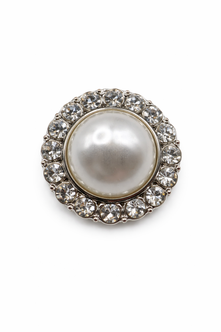Classic Pearl & Crystal Halo Button (Sew-On) - Silver Petit Détail Lebanon