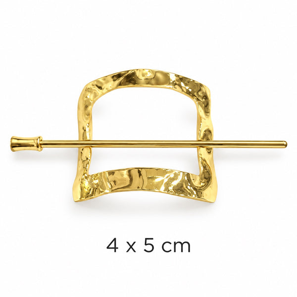 Hammered square gold-tone hair cuff with matching securing stick on white background, 4 x 5 cm